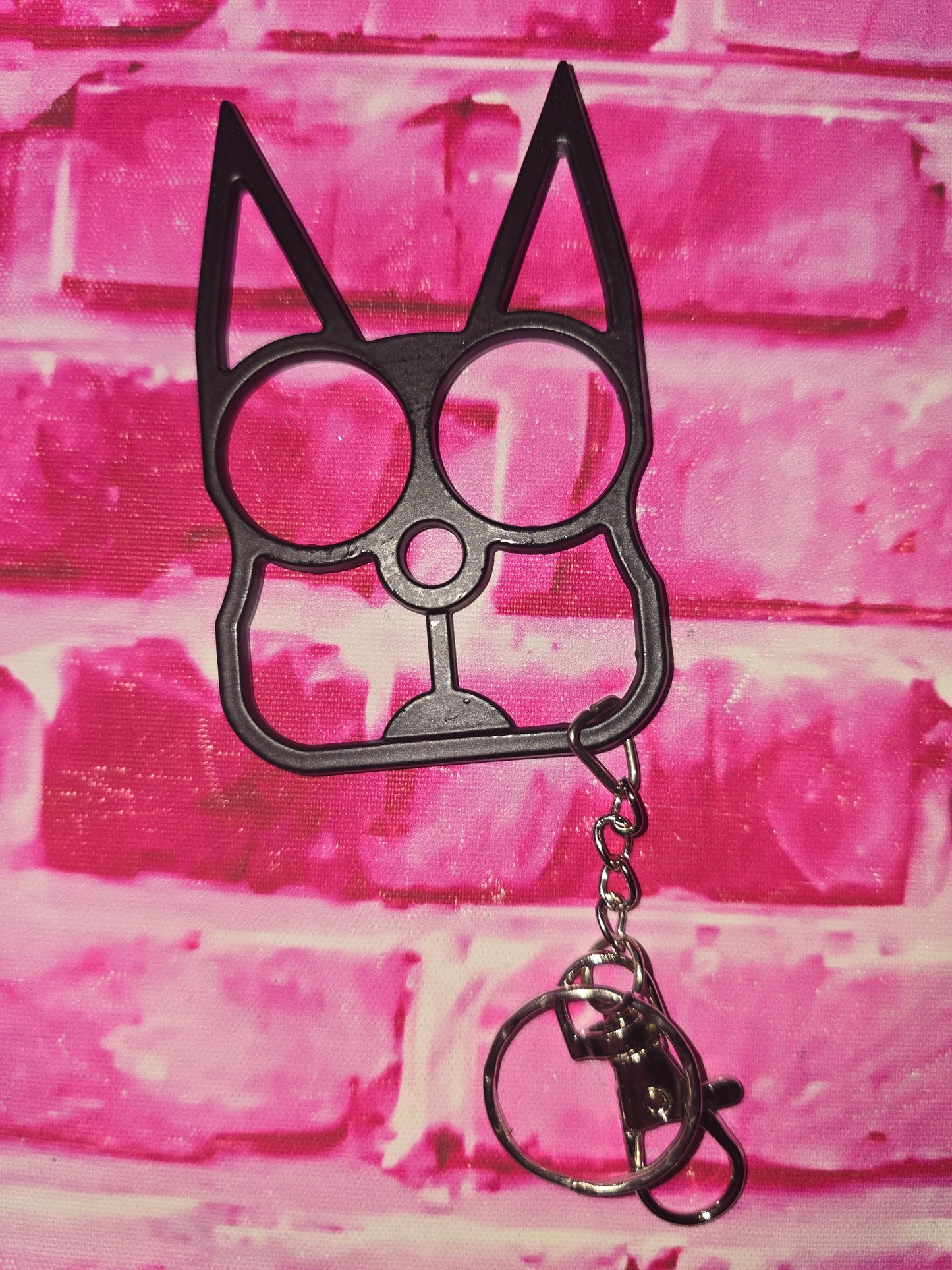 kitty knuckles