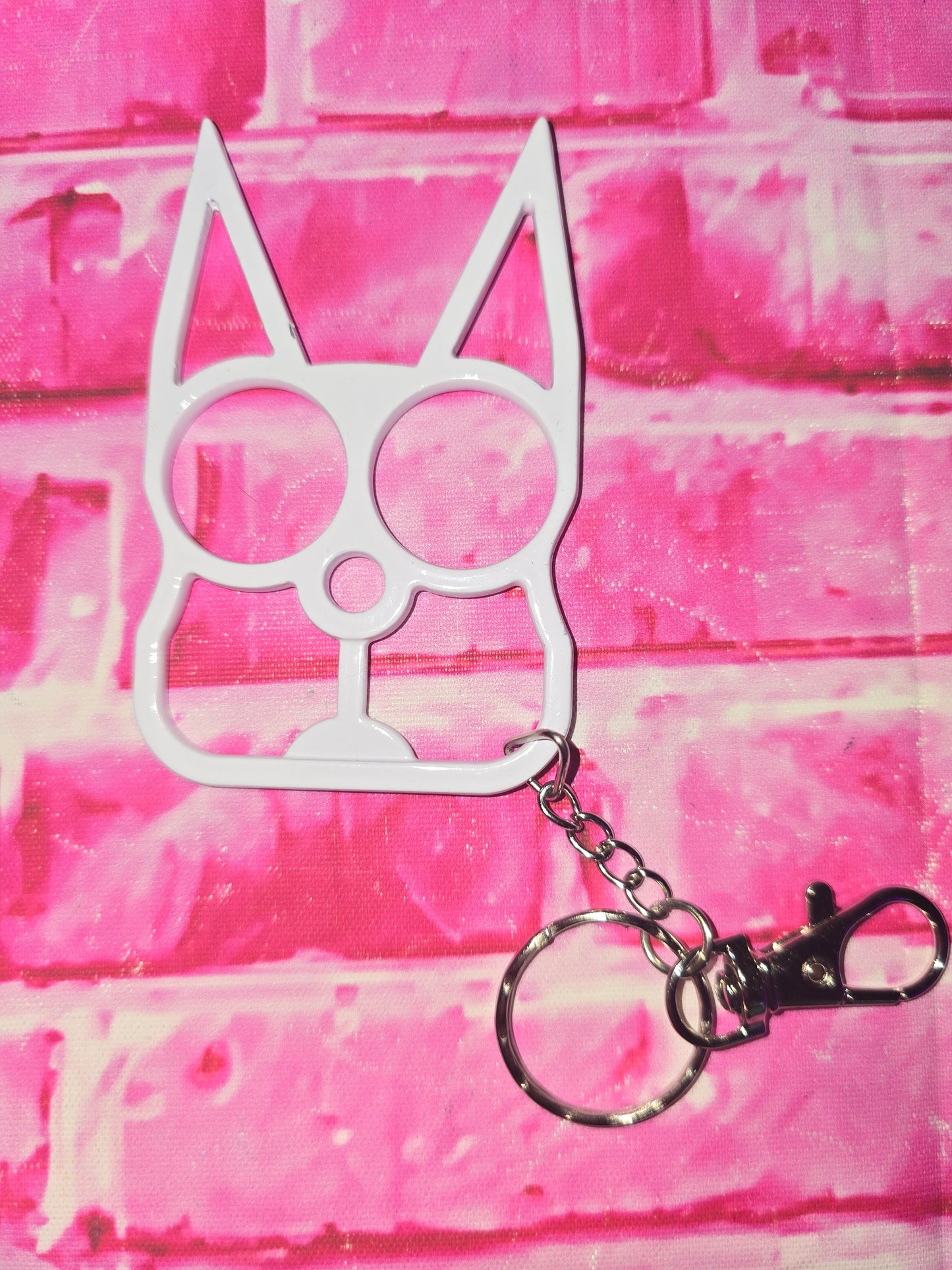 kitty knuckles