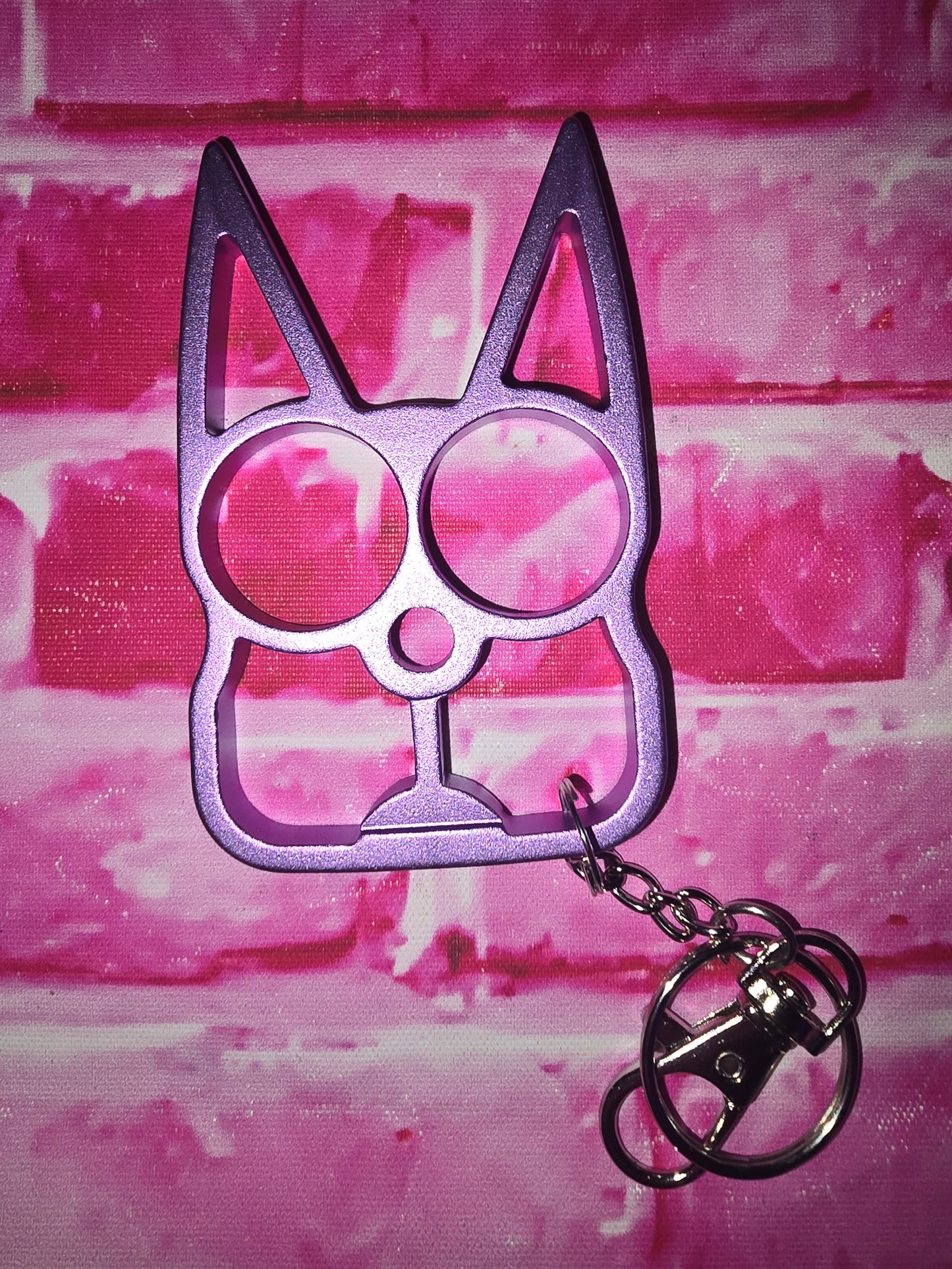 kitty knuckles