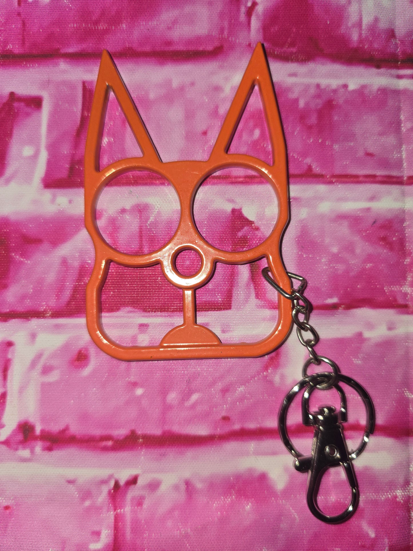 kitty knuckles