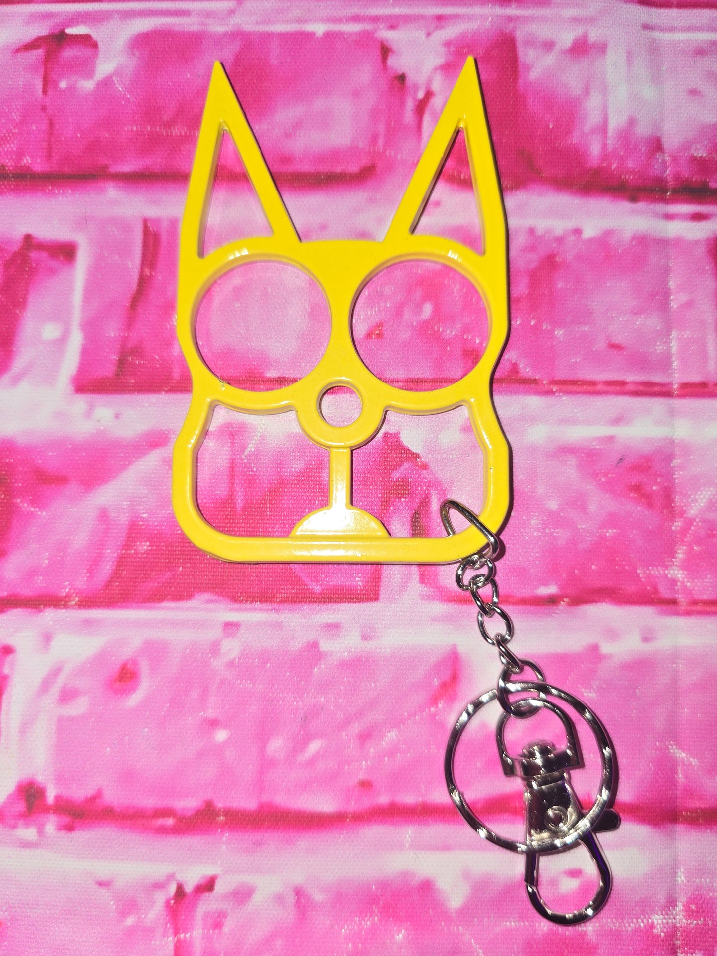 kitty knuckles