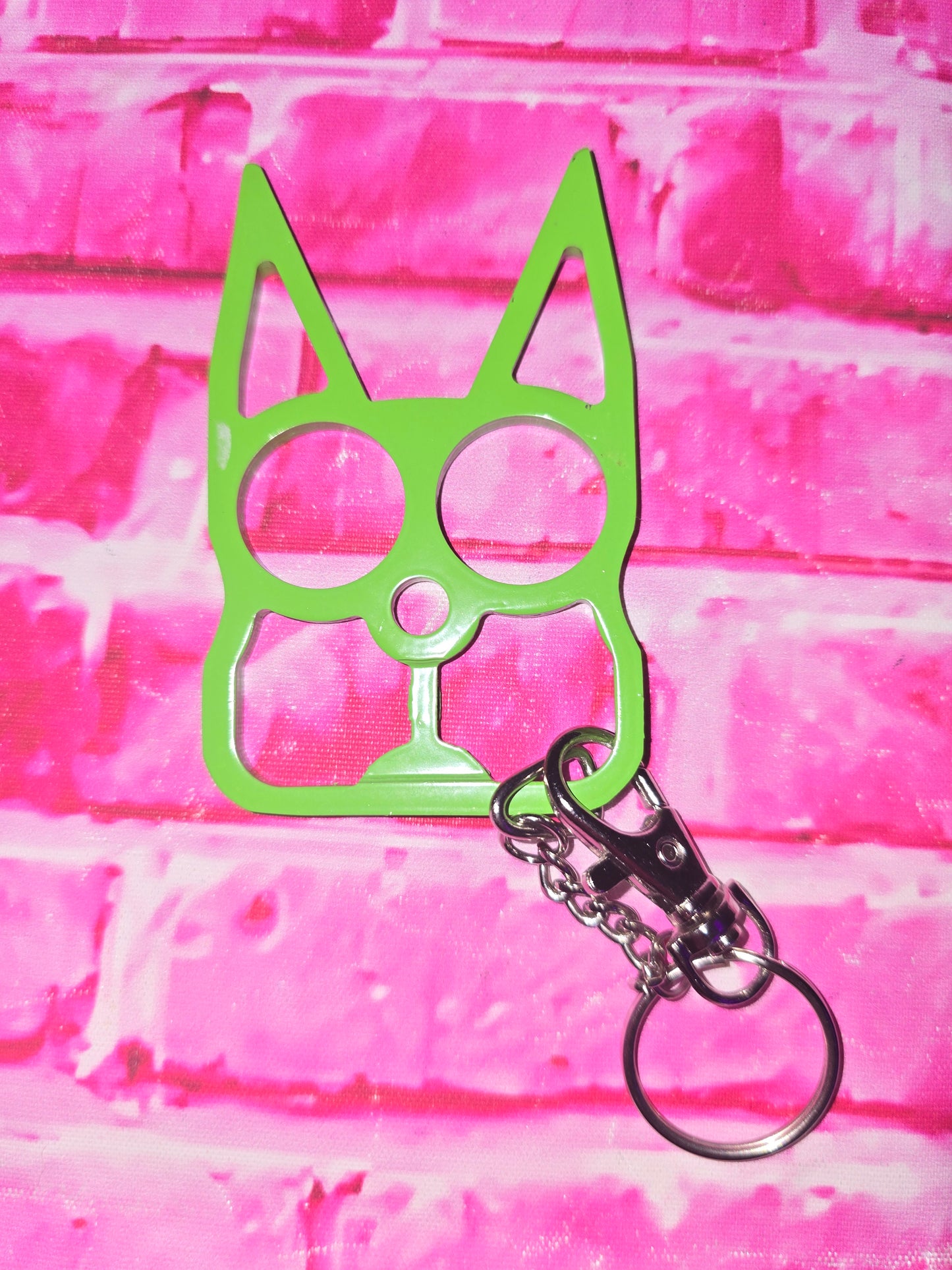 kitty knuckles