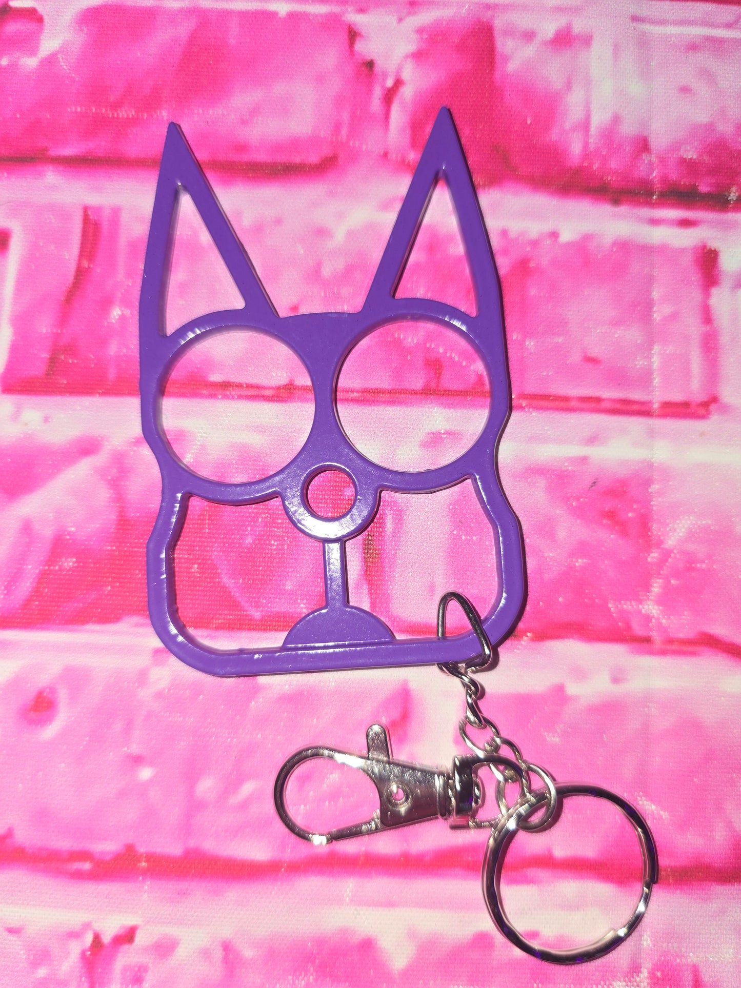 kitty knuckles