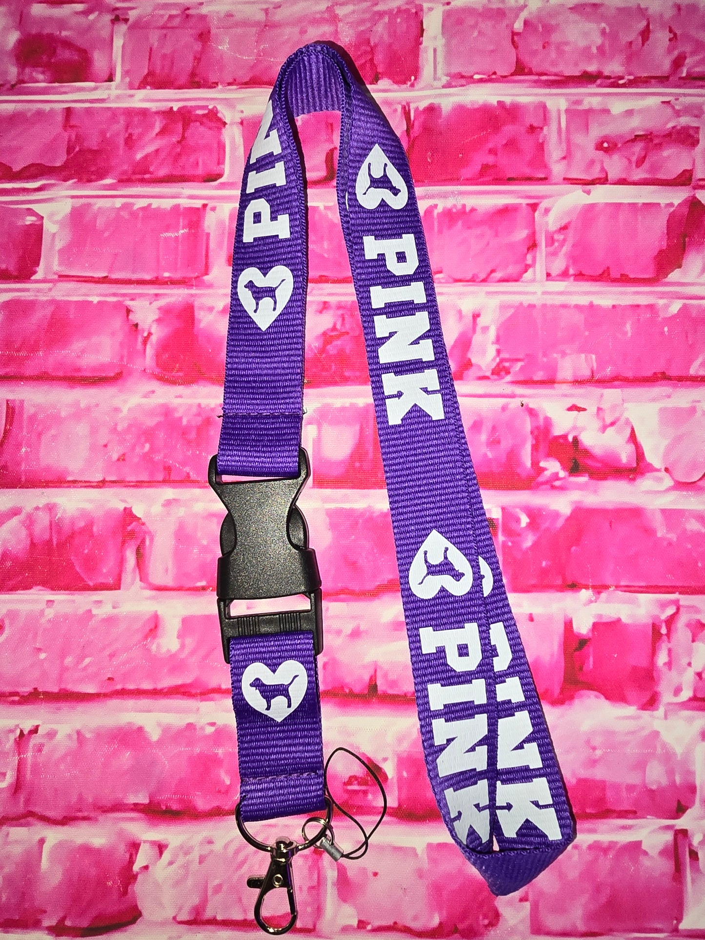 wristlets/lanyards for bundles