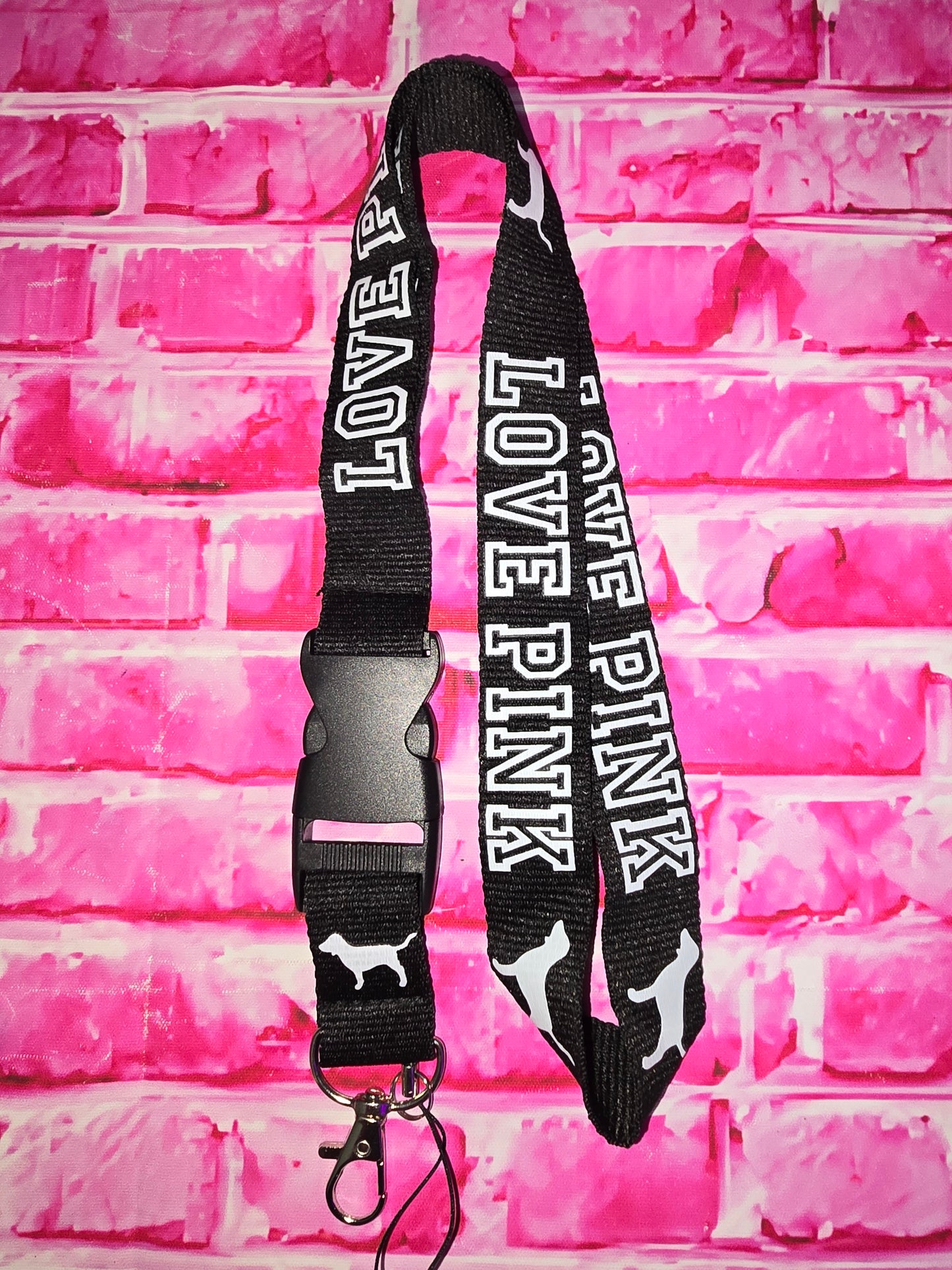 wristlets/lanyards for bundles