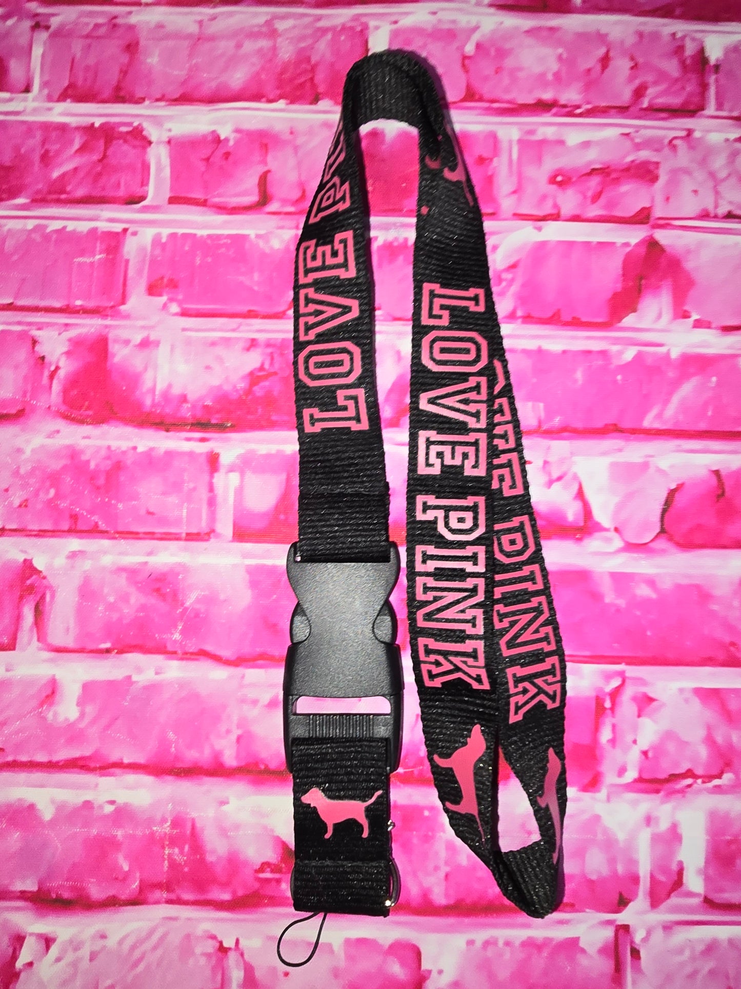 wristlets/lanyards for bundles