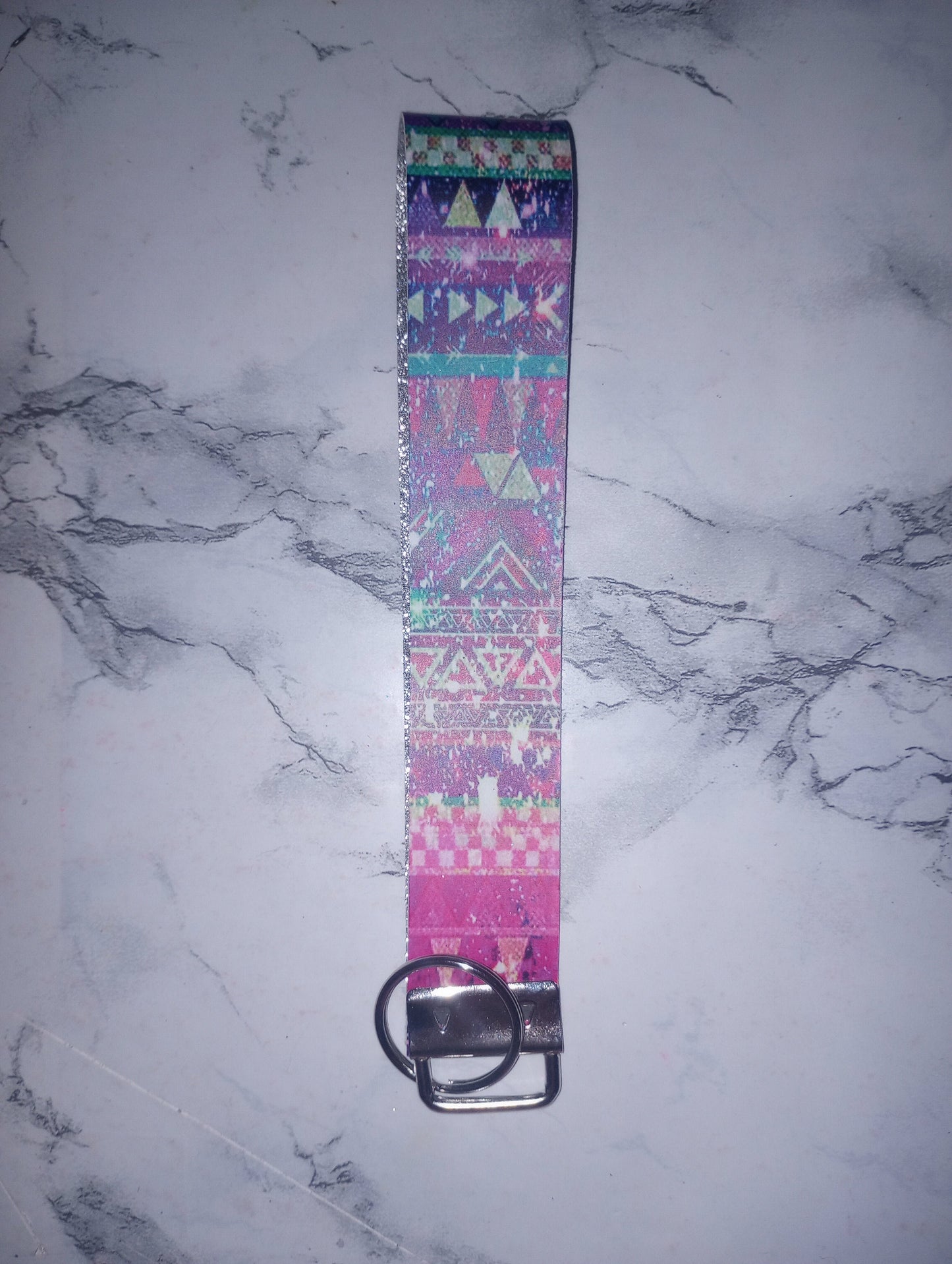 wristlets/lanyards for bundles